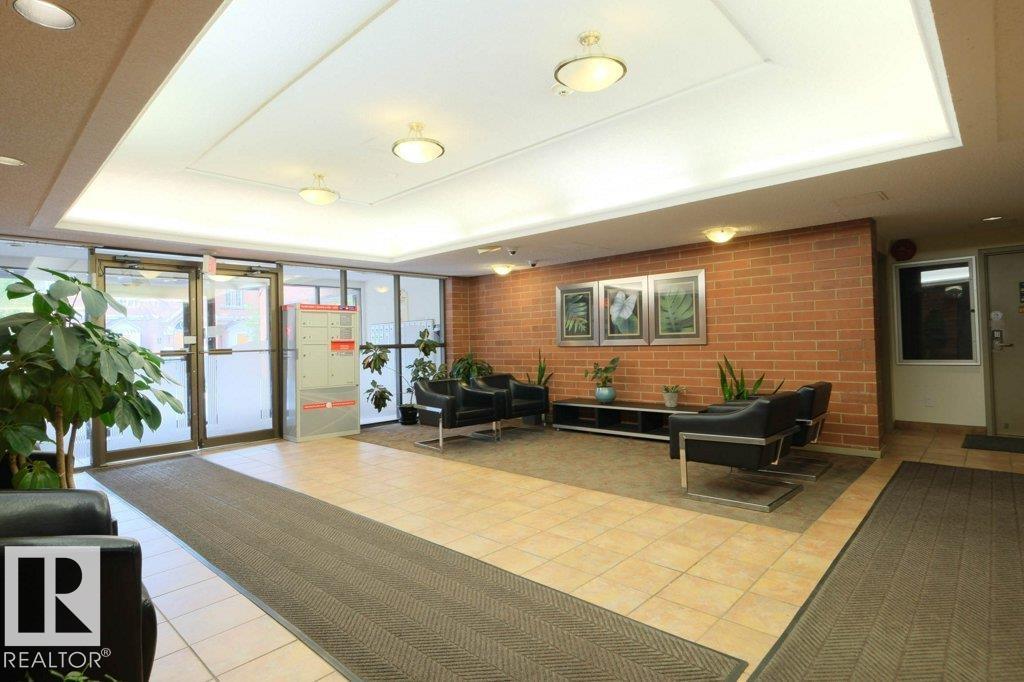 Photo 23 of 202 9917 110 St Nw, Edmonton AB
