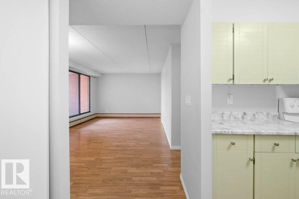 Photo 8 of 202 9917 110 St Nw, Edmonton AB