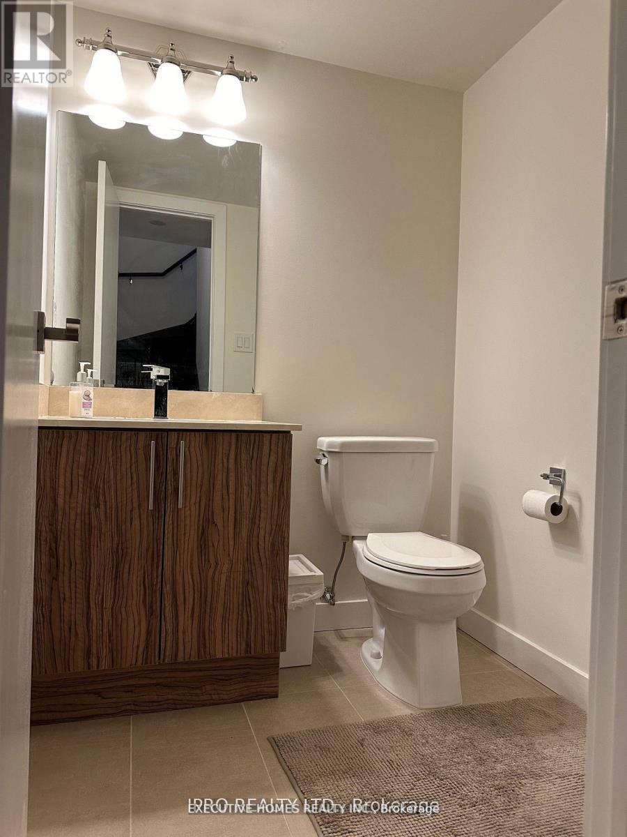 Photo 12 of 9 4020 Parkside Village Drive, Mississauga ON