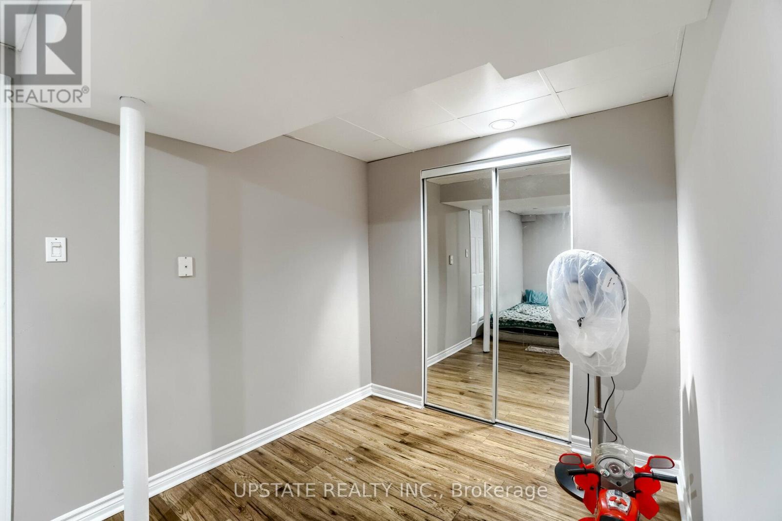 Photo 24 of 99 Prairie Rose Circle, Brampton ON