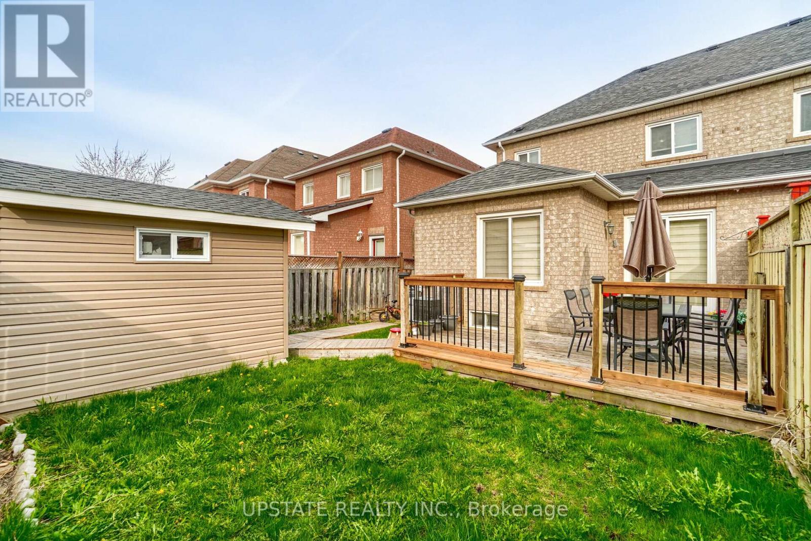Photo 27 of 99 Prairie Rose Circle, Brampton ON