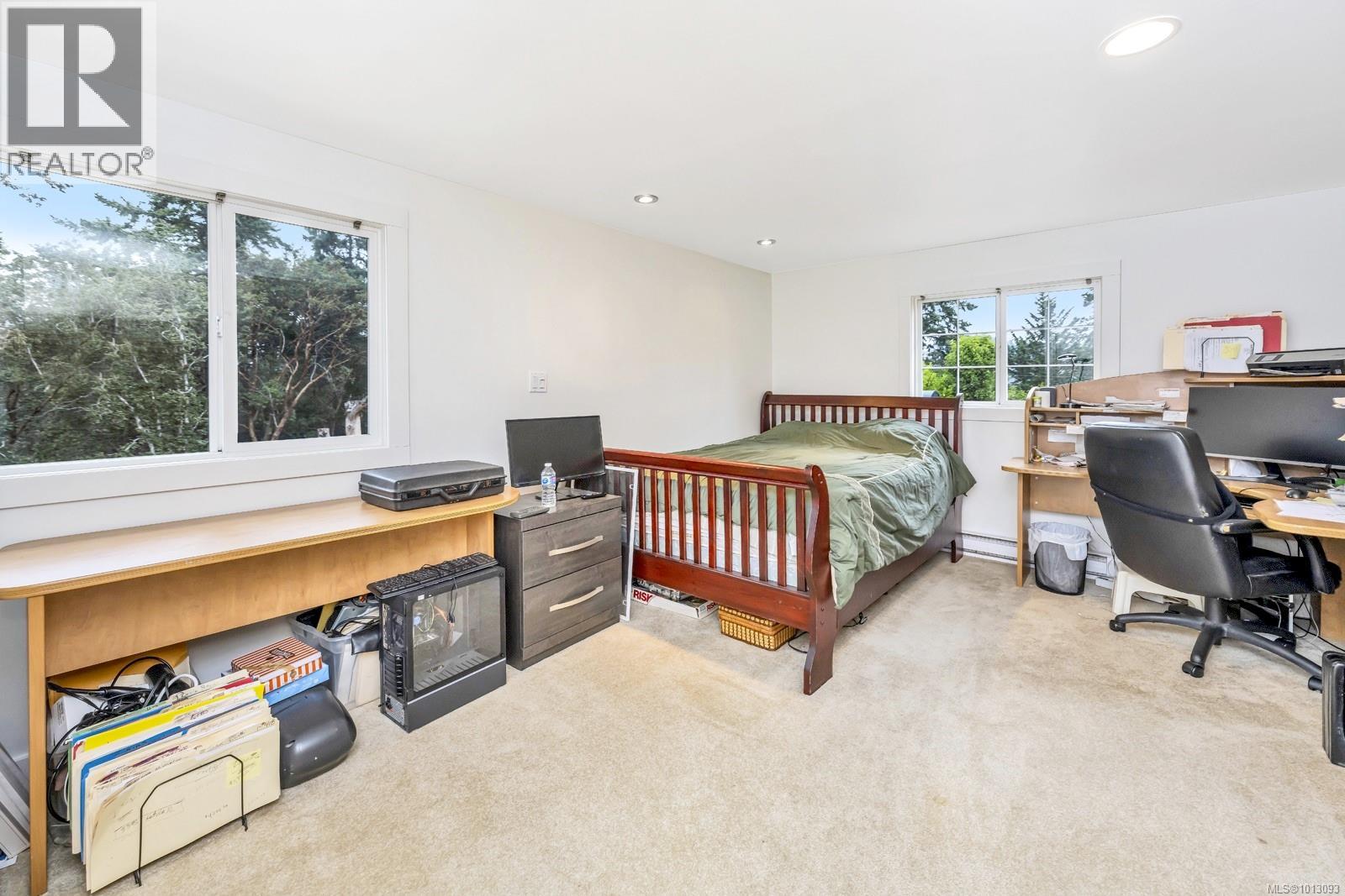 Photo 19 of 2586 Rainville Rd, Langford BC