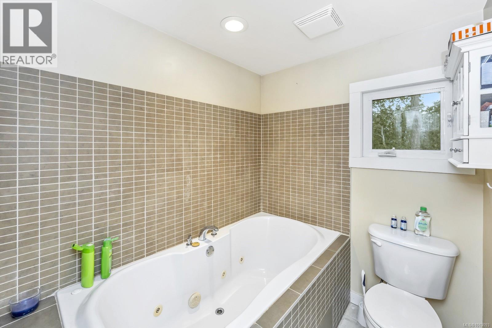 Photo 20 of 2586 Rainville Rd, Langford BC