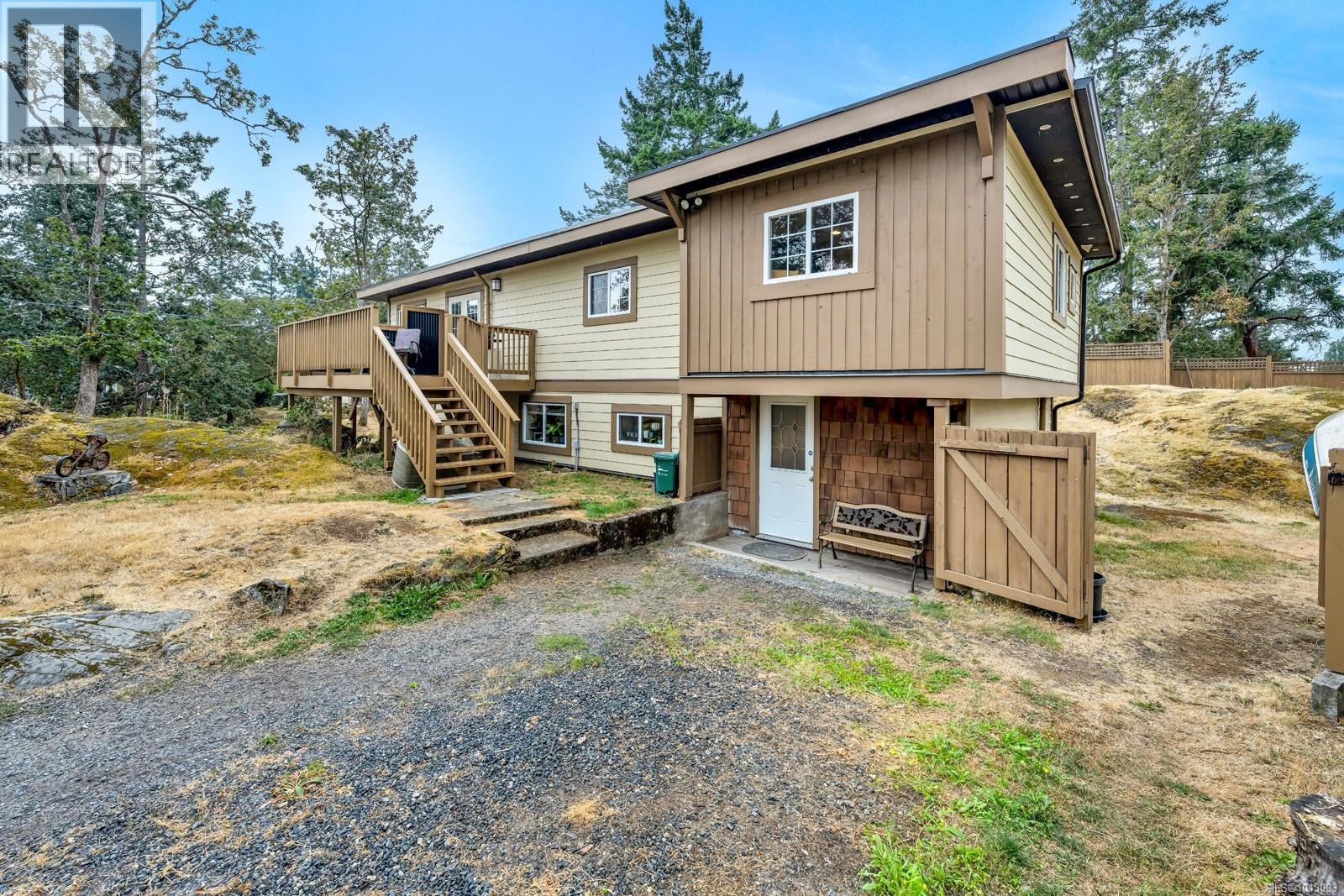Photo 35 of 2586 Rainville Rd, Langford BC