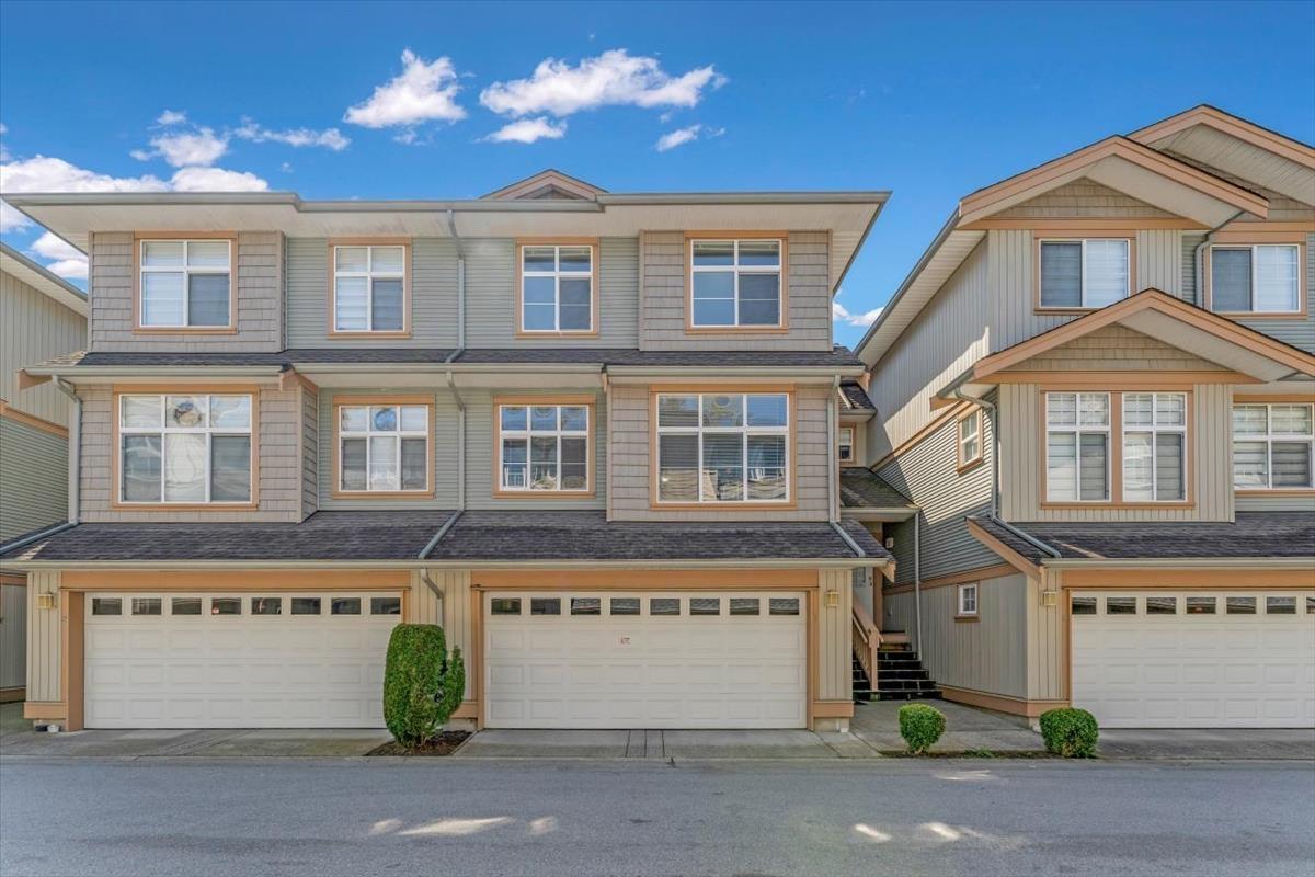 Photo 2 of 7 7518 138 Street, Surrey BC