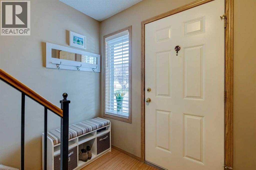 Photo 3 of 139 Country Hills Villas Nw, Calgary AB