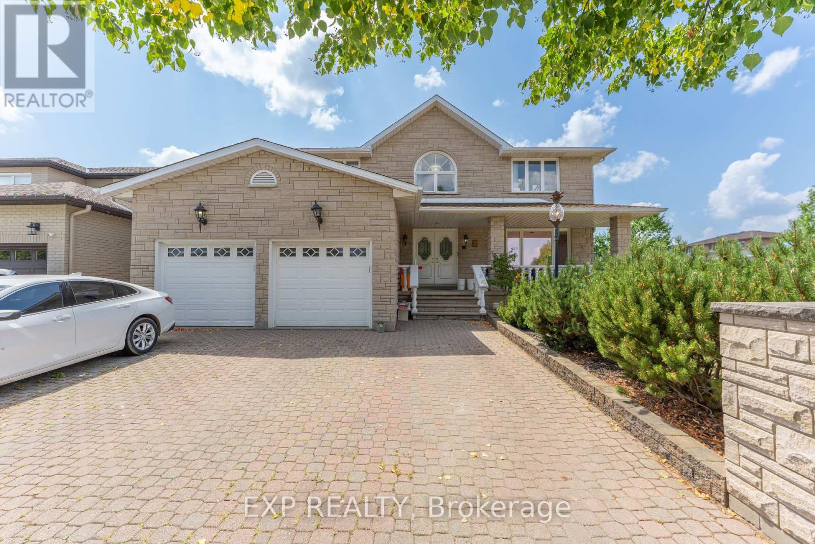 Photo 1 of 2 Glencrest Avenue, Hamilton ON