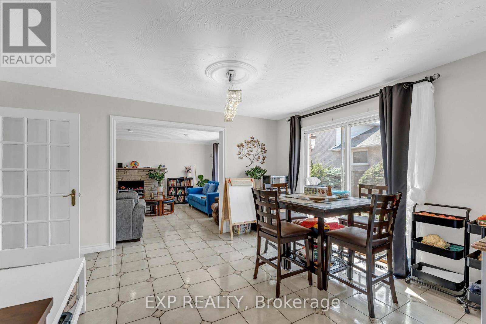 Photo 12 of 2 Glencrest Avenue, Hamilton ON
