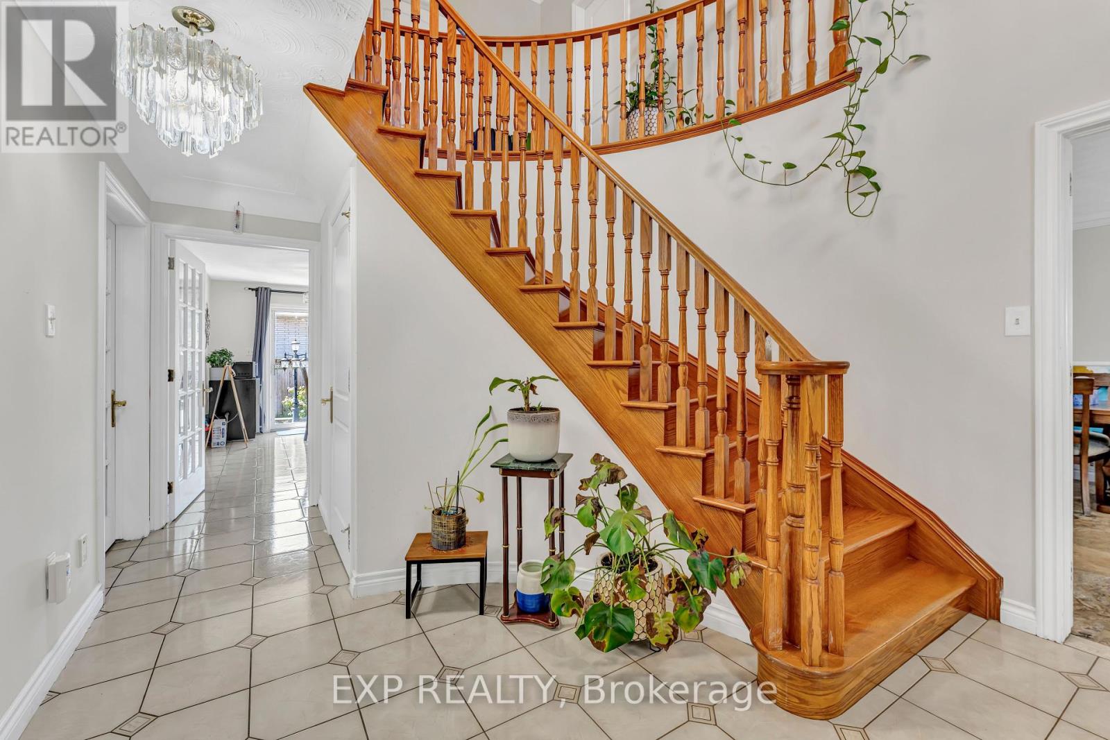Photo 15 of 2 Glencrest Avenue, Hamilton ON