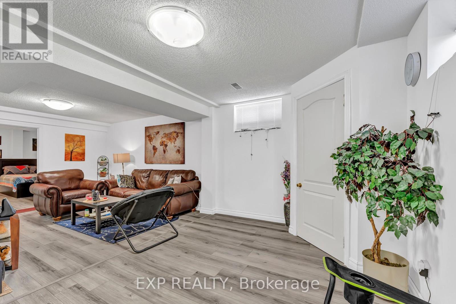 Photo 31 of 2 Glencrest Avenue, Hamilton ON