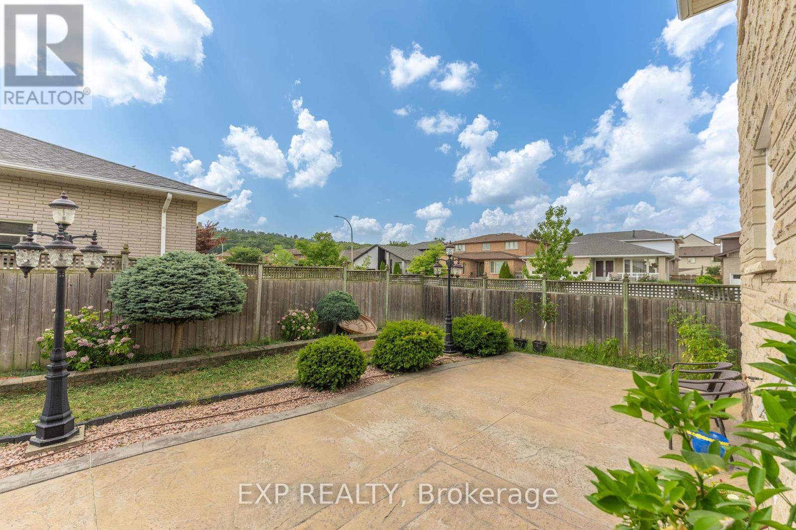 Photo 43 of 2 Glencrest Avenue, Hamilton ON