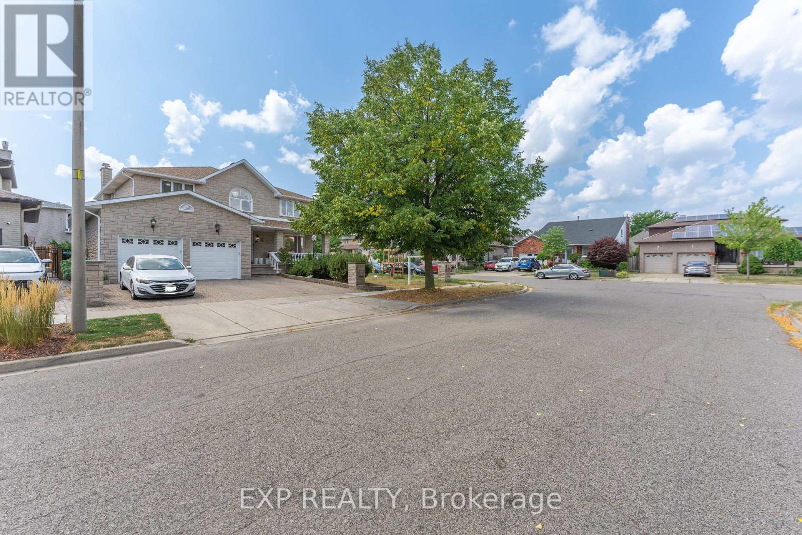 Photo 49 of 2 Glencrest Avenue, Hamilton ON