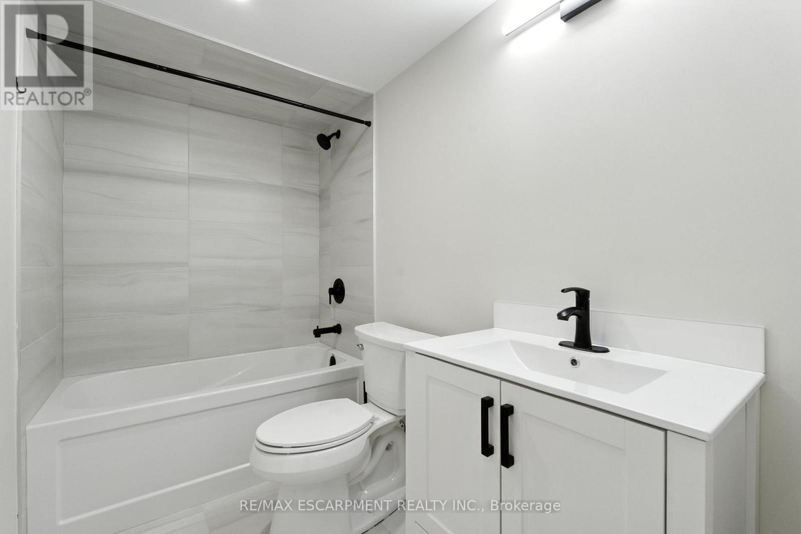 Photo 36 of 929 Upper Ottawa Street, Hamilton ON
