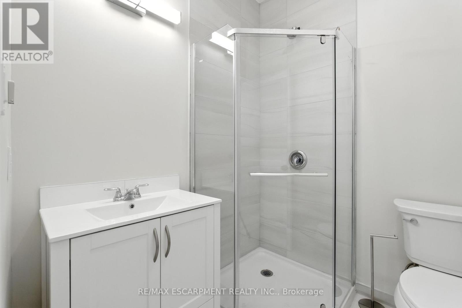 Photo 44 of 929 Upper Ottawa Street, Hamilton ON