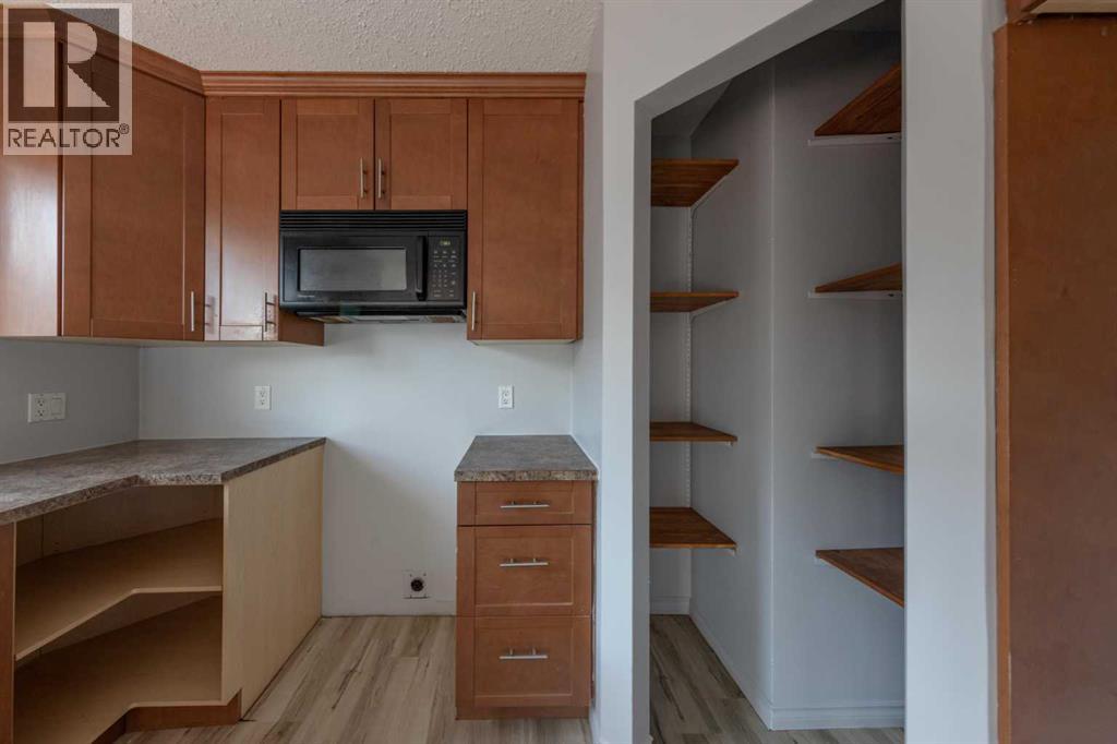 Photo 9 of 5305 26 Street Close, Lloydminster AB