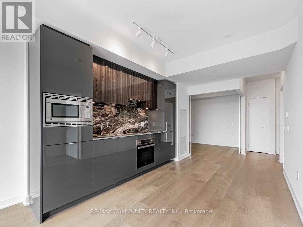 Photo 10 of 3001 50 Oneill Road E, Toronto ON