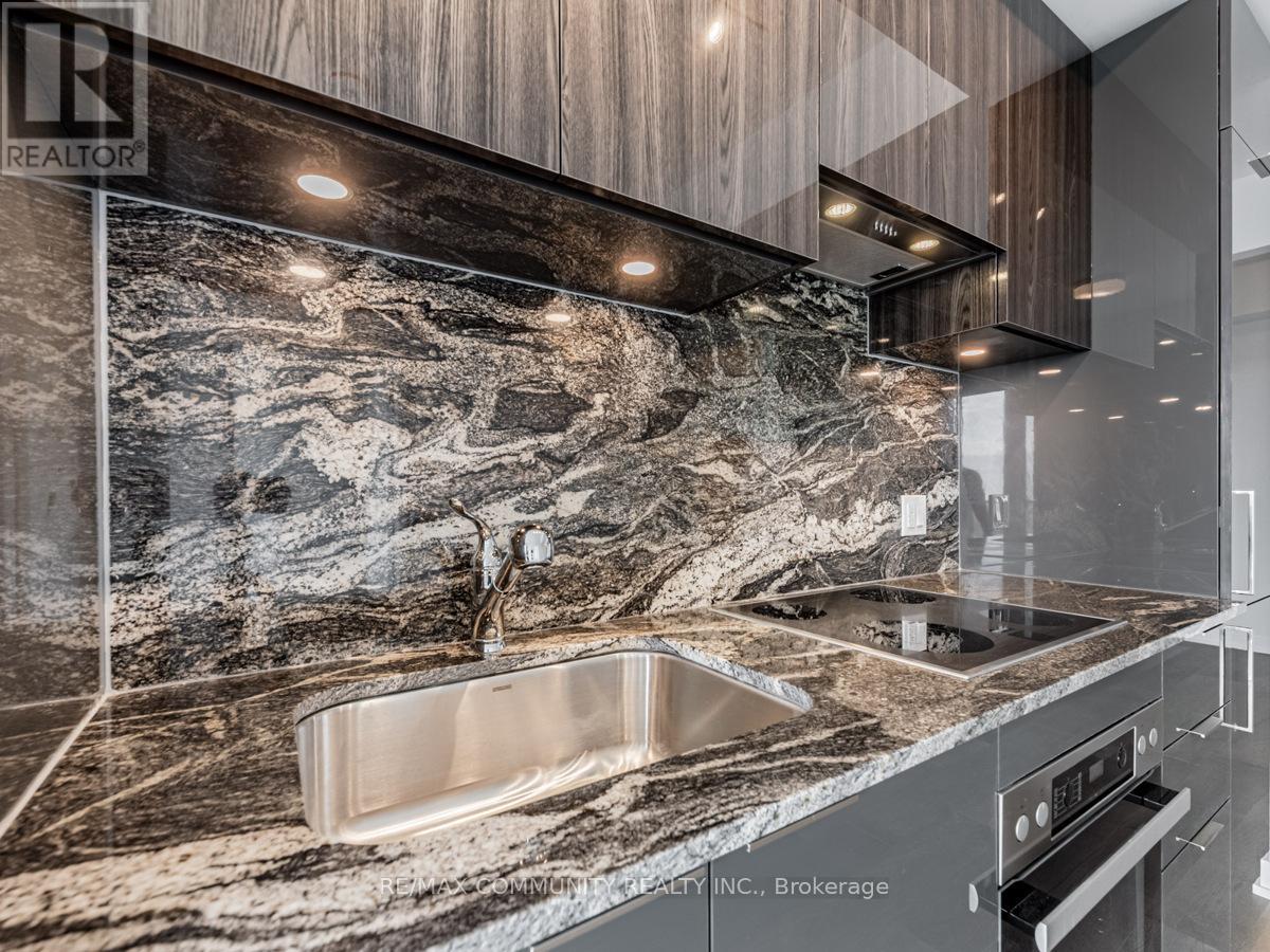 Photo 8 of 3001 50 Oneill Road E, Toronto ON