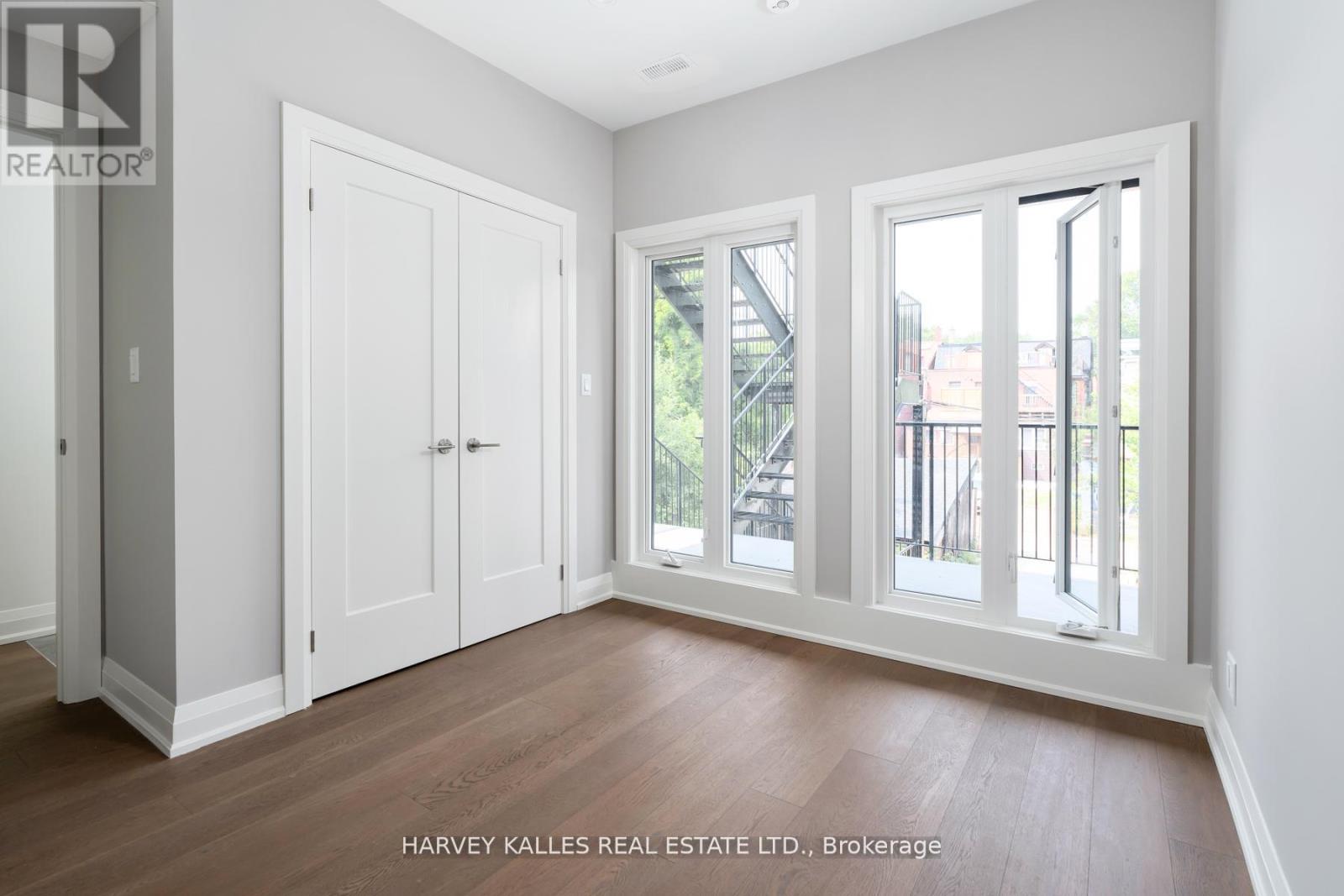 Photo 11 of Main 24 Sullivan Street, Toronto ON