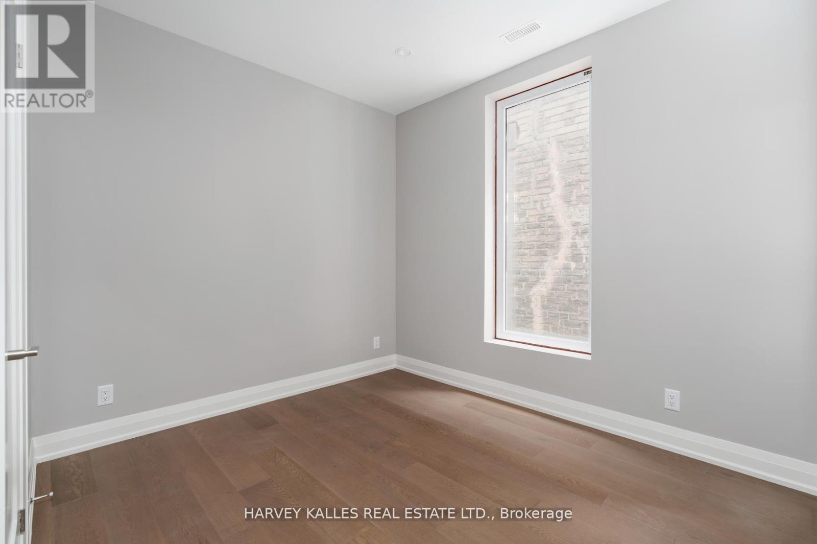 Photo 9 of Main 24 Sullivan Street, Toronto ON