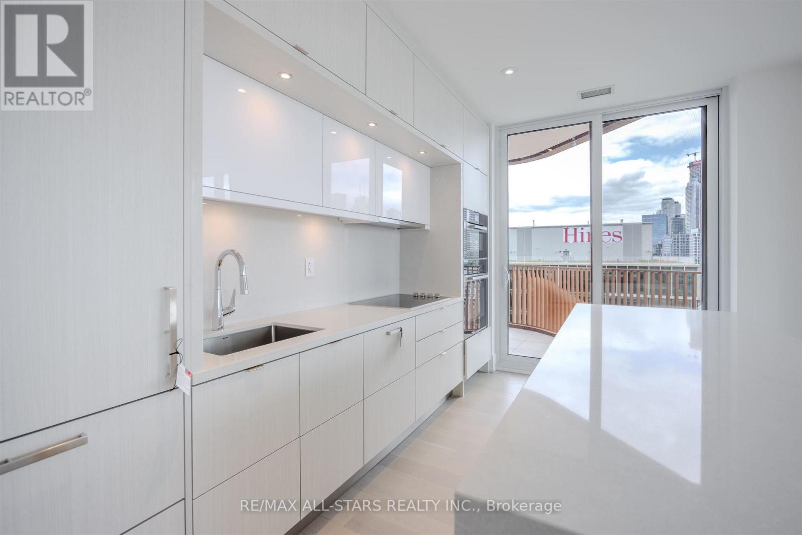 Photo 16 of 1328 155 Merchants Wharf, Toronto ON
