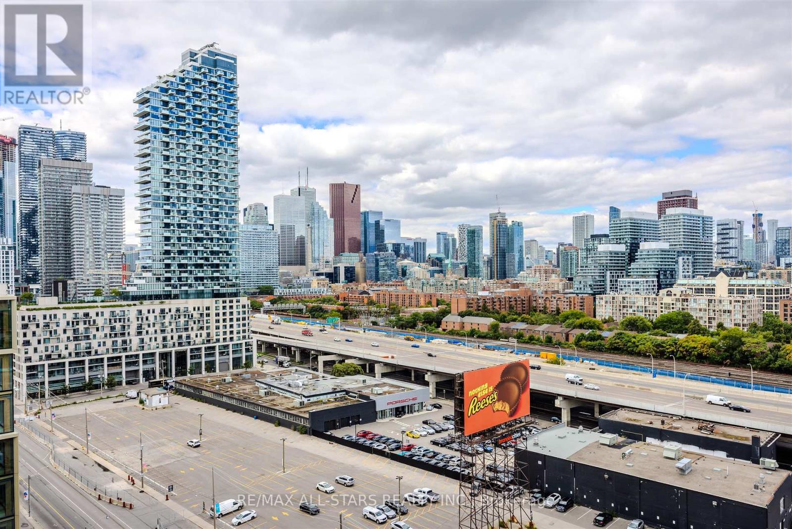Photo 35 of 1328 155 Merchants Wharf, Toronto ON