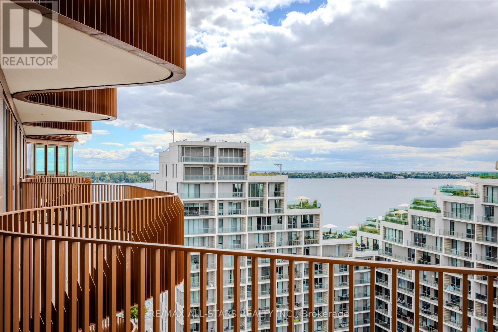 Photo 40 of 1328 155 Merchants Wharf, Toronto ON