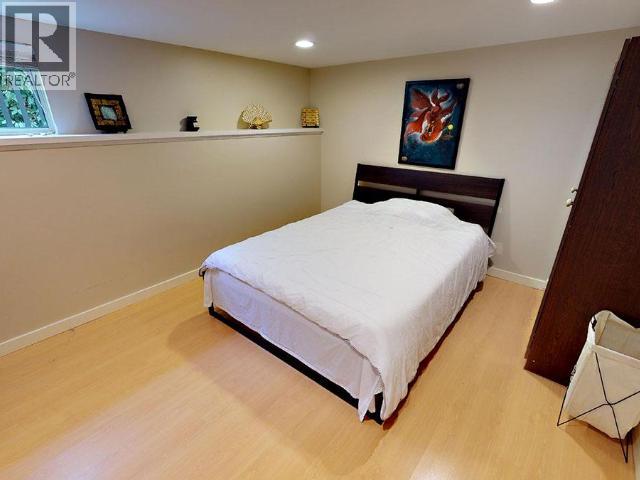 4557 WILLINGDON AVE, Powell River