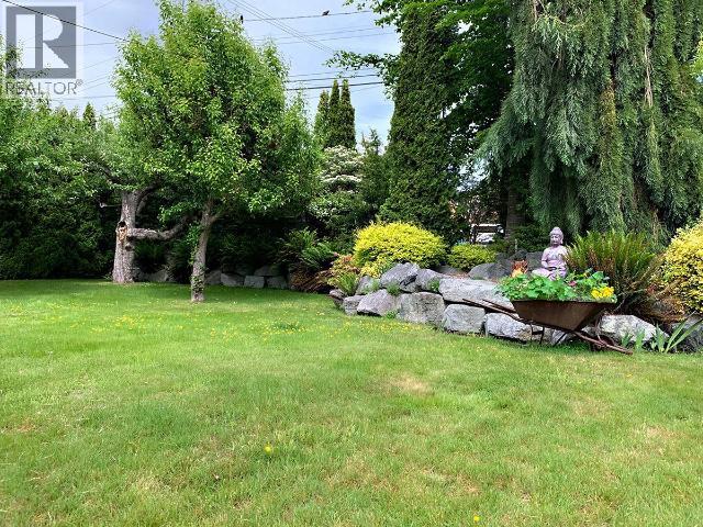4557 WILLINGDON AVE, Powell River