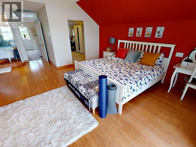 4557 WILLINGDON AVE, Powell River