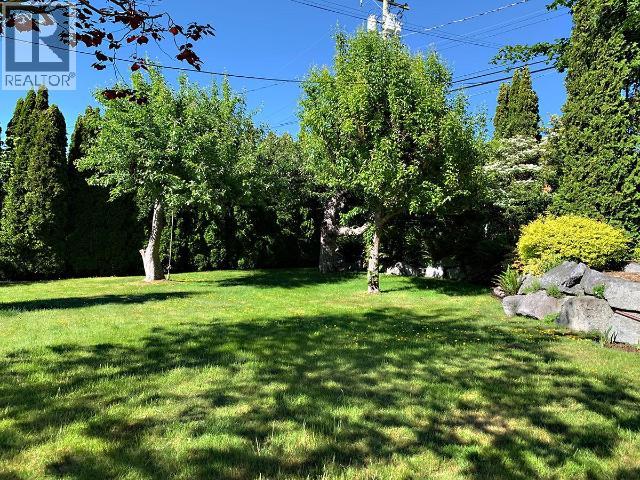 4557 WILLINGDON AVE, Powell River
