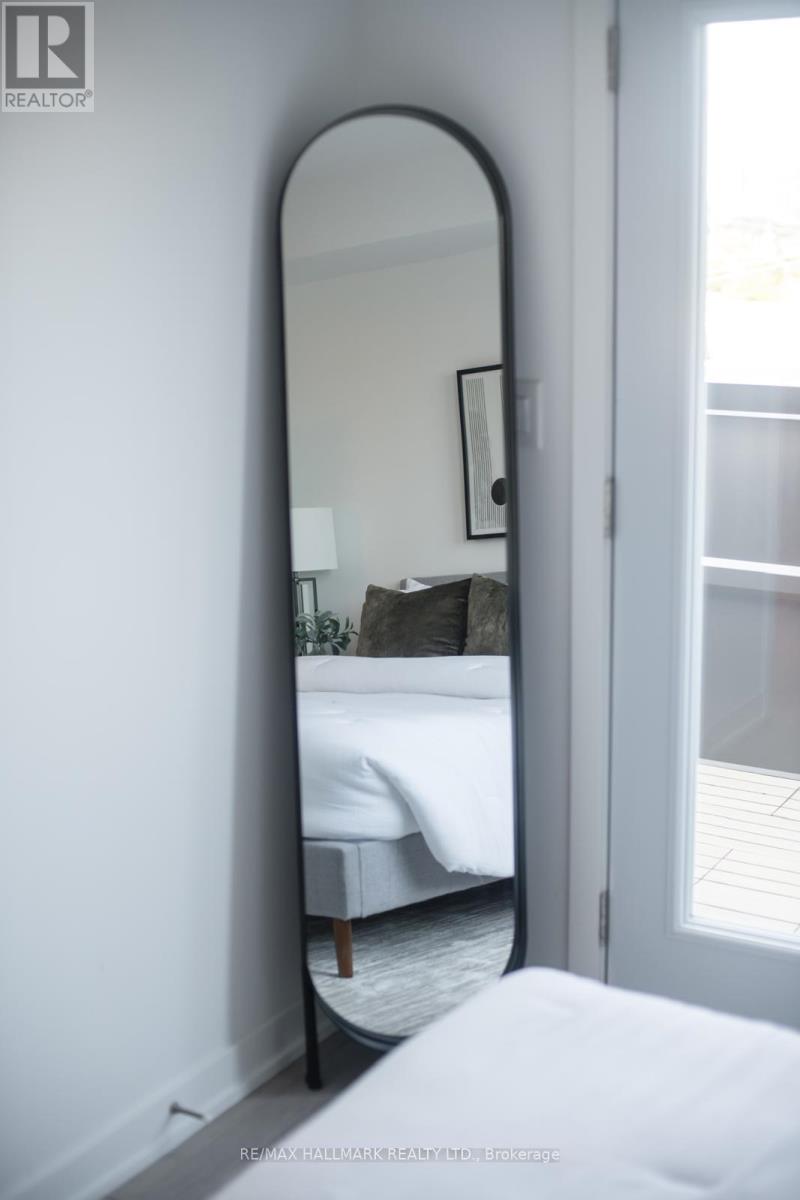 Photo 18 of 10 1455 Oconnor Drive, Toronto ON