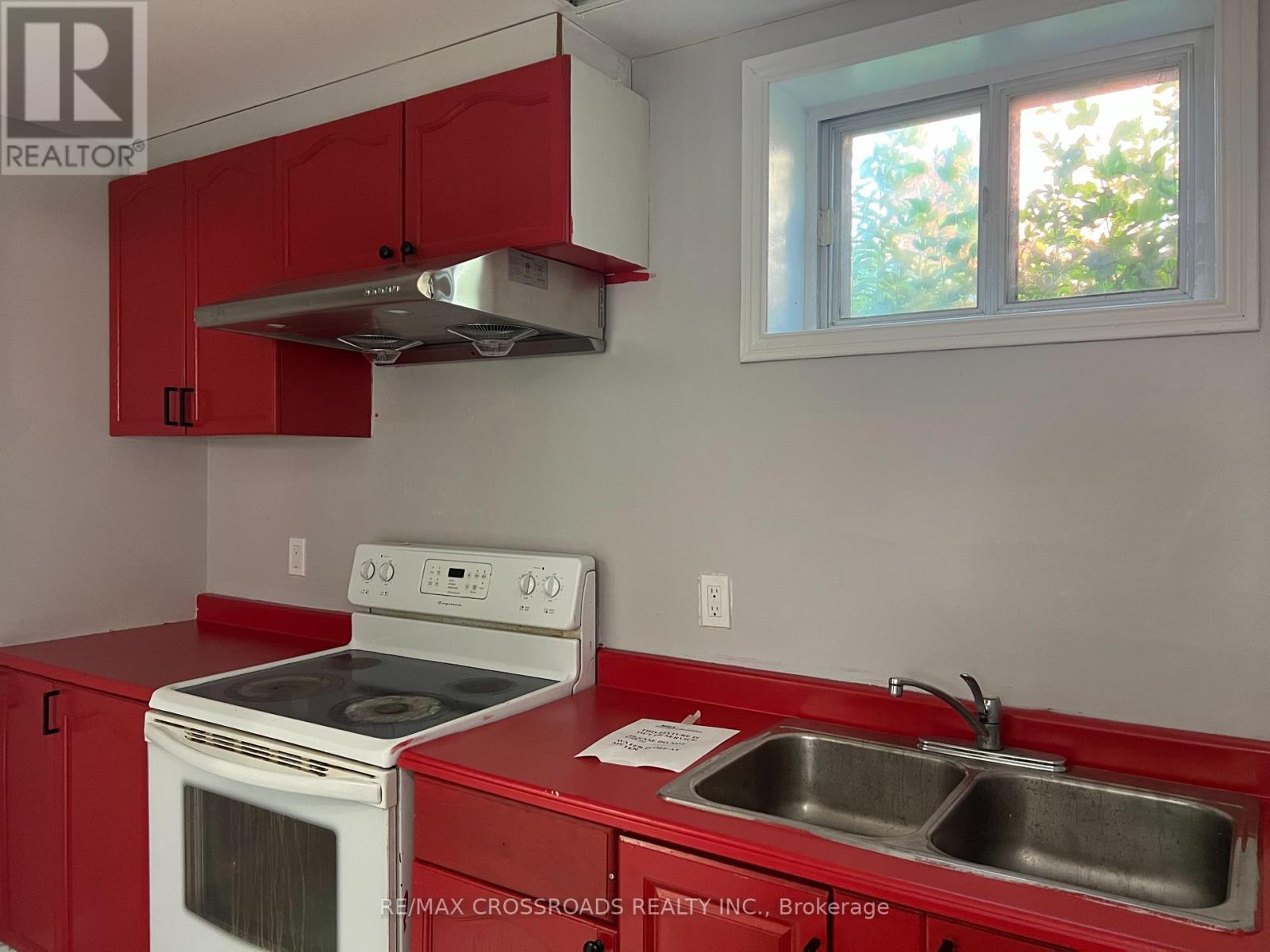 Photo 12 of 6 Seminole Avenue, Toronto ON