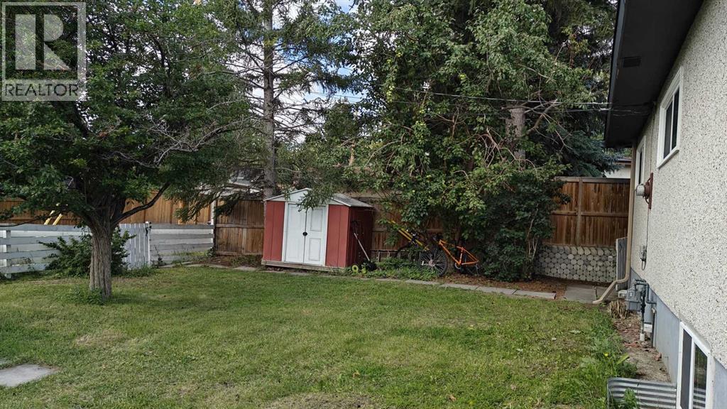 Photo 26 of 4315 Charleswood Drive Nw, Calgary AB