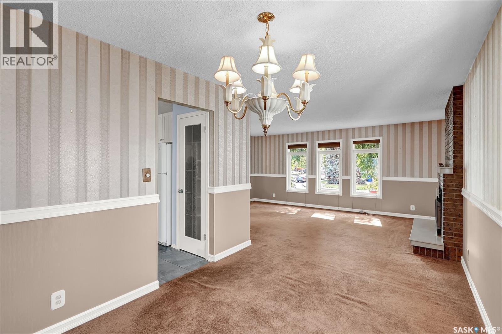 Photo 13 of 130 Laval Drive, Regina SK
