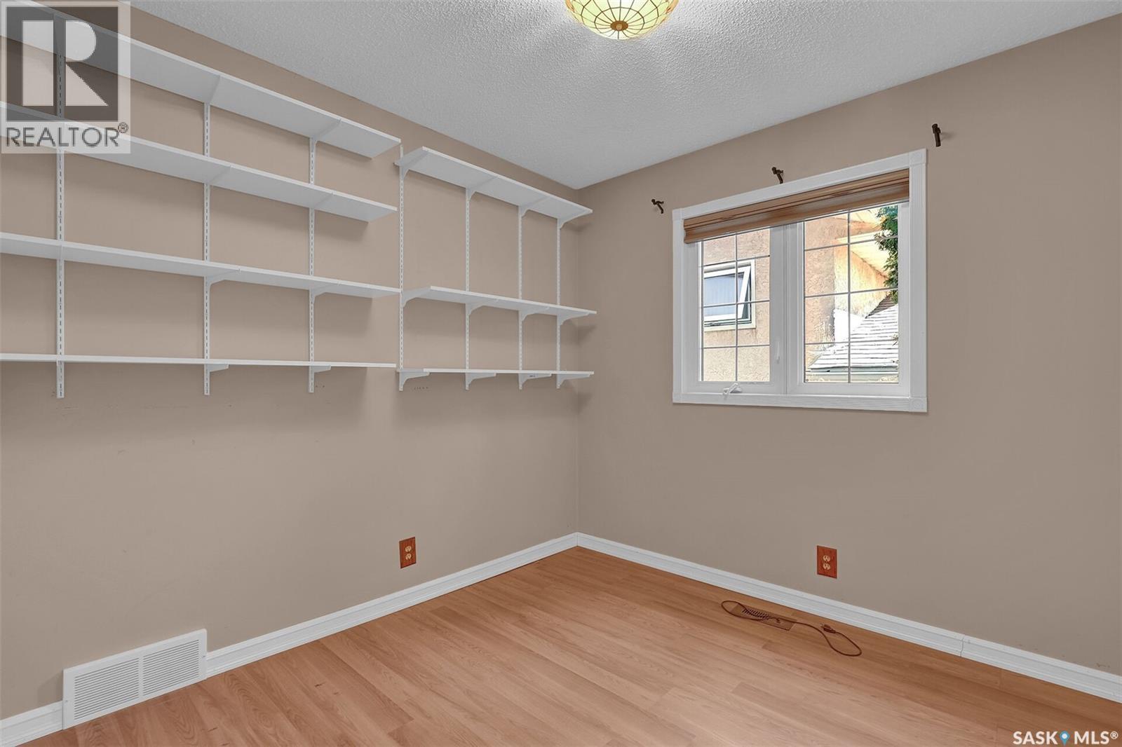 Photo 19 of 130 Laval Drive, Regina SK