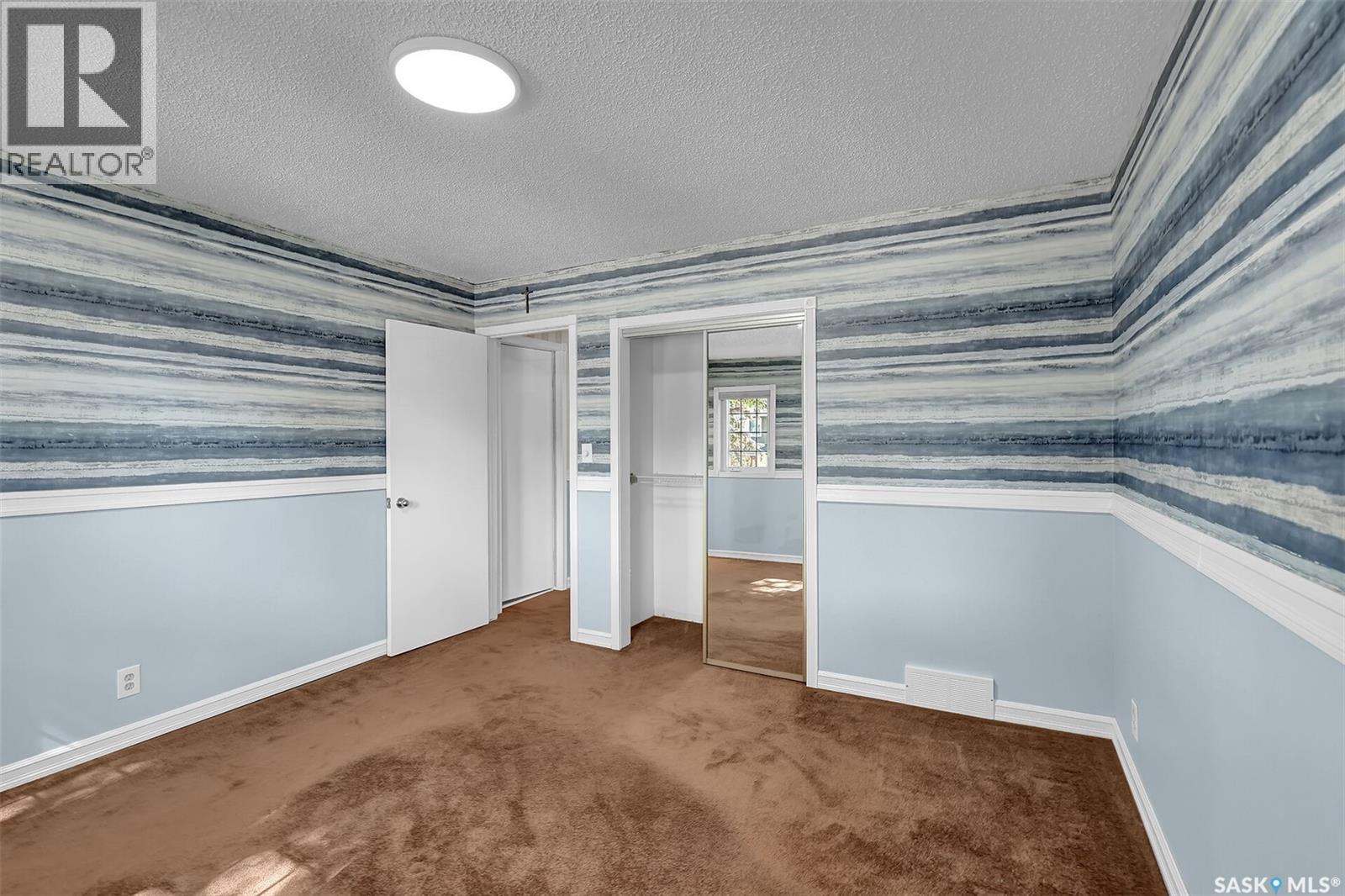 Photo 23 of 130 Laval Drive, Regina SK