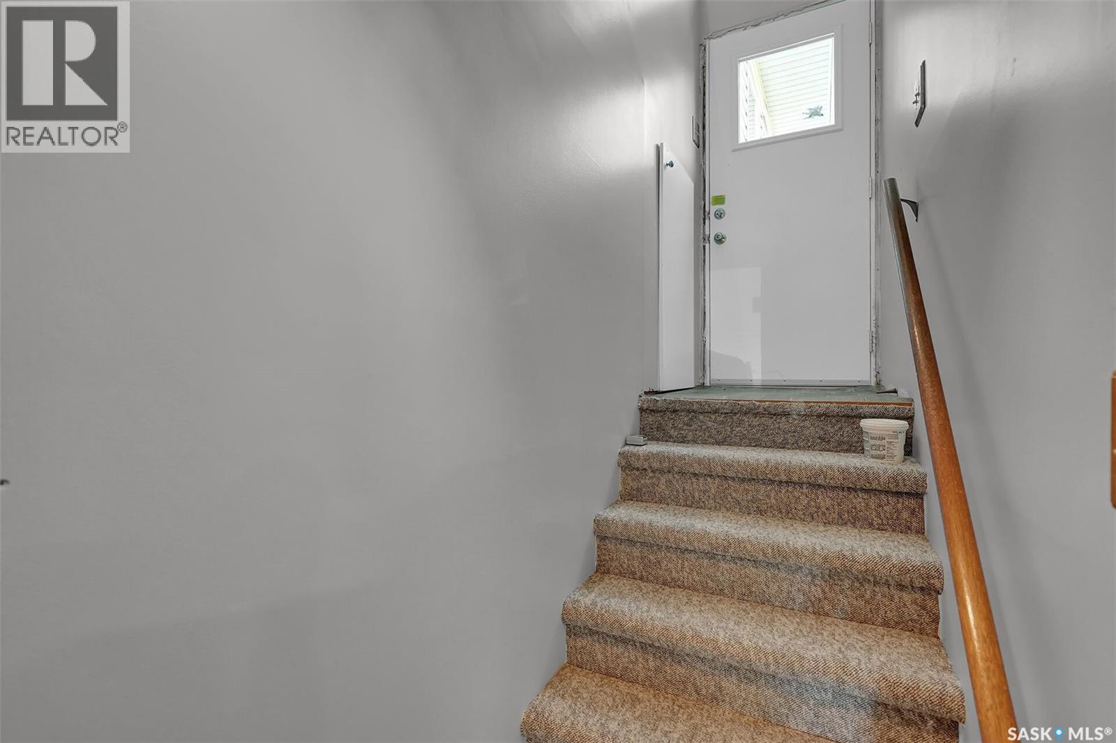 Photo 38 of 130 Laval Drive, Regina SK