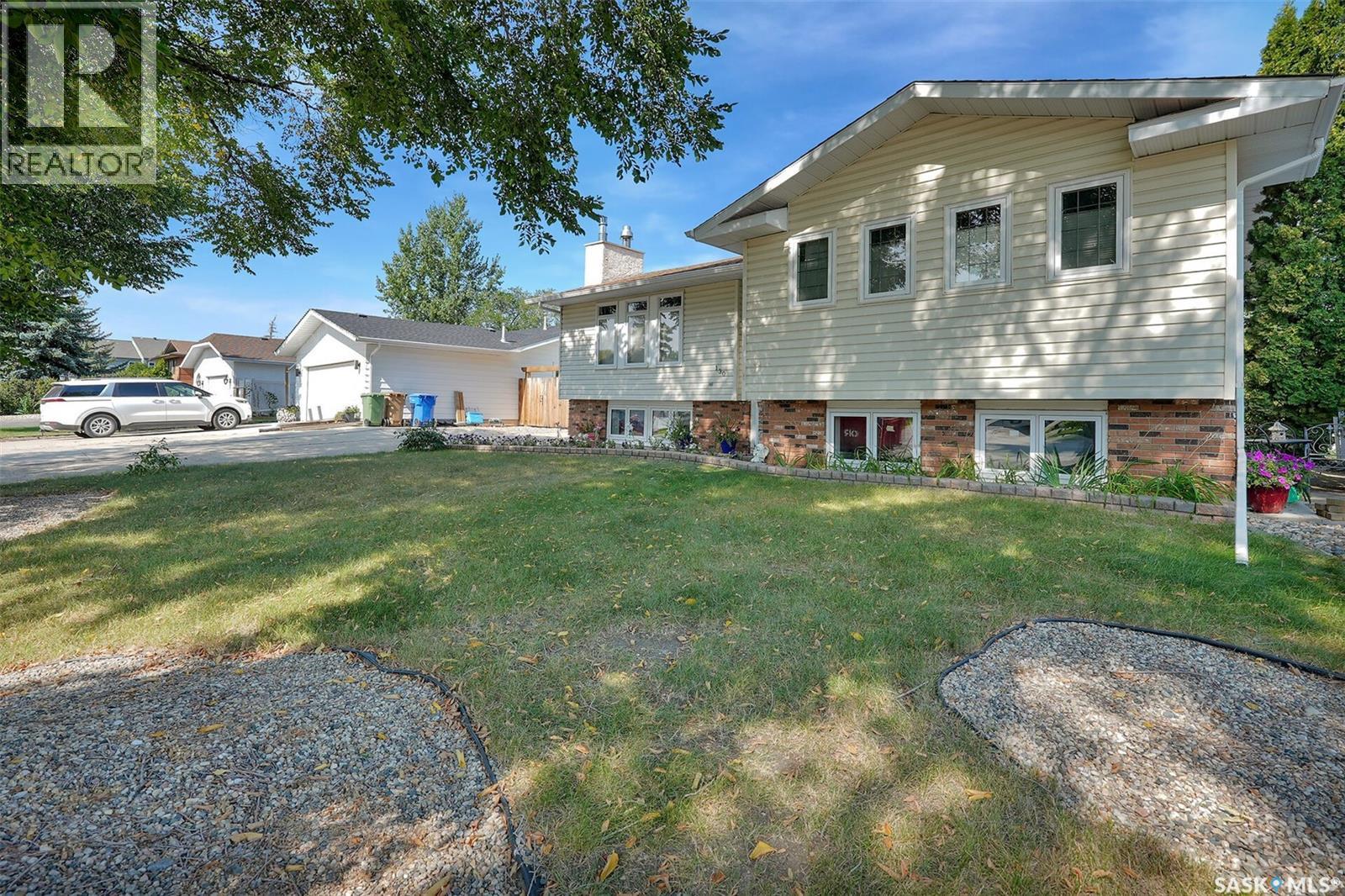Photo 5 of 130 Laval Drive, Regina SK