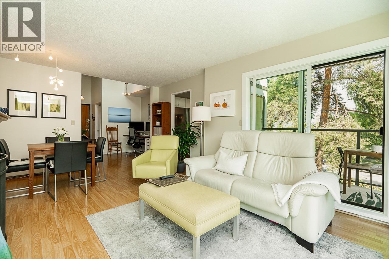 Photo 4 of 406 2366 Wall Street, Vancouver BC