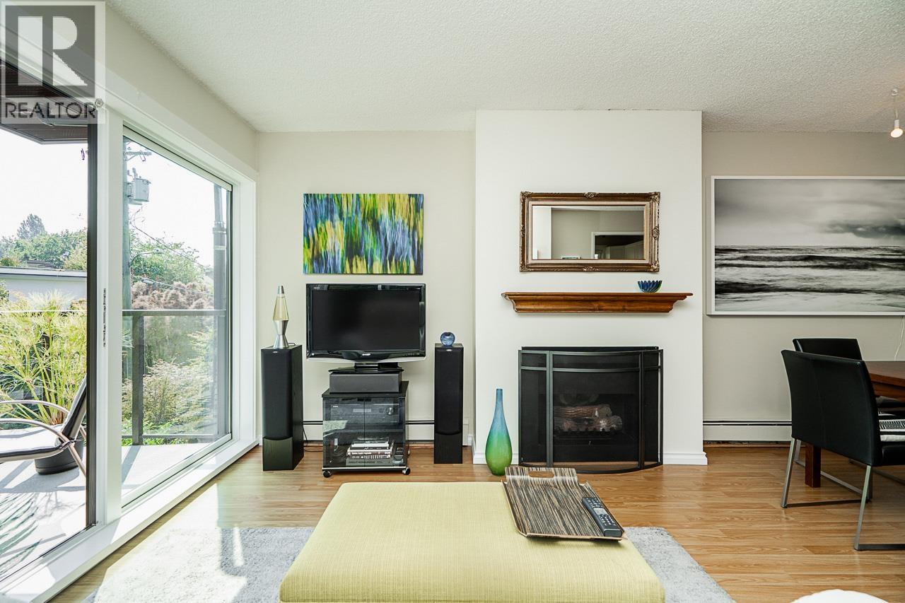Photo 13 of 406 2366 Wall Street, Vancouver BC