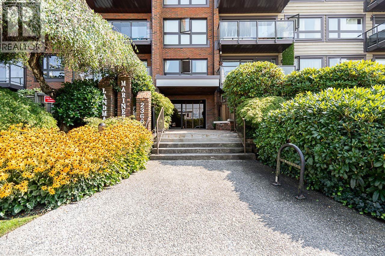 Photo 2 of 406 2366 Wall Street, Vancouver BC