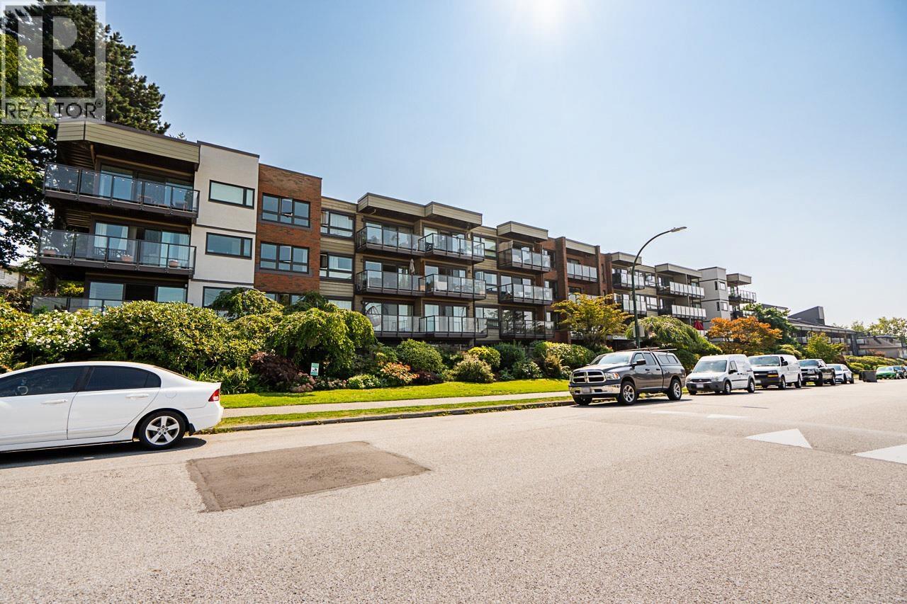 Photo 37 of 406 2366 Wall Street, Vancouver BC