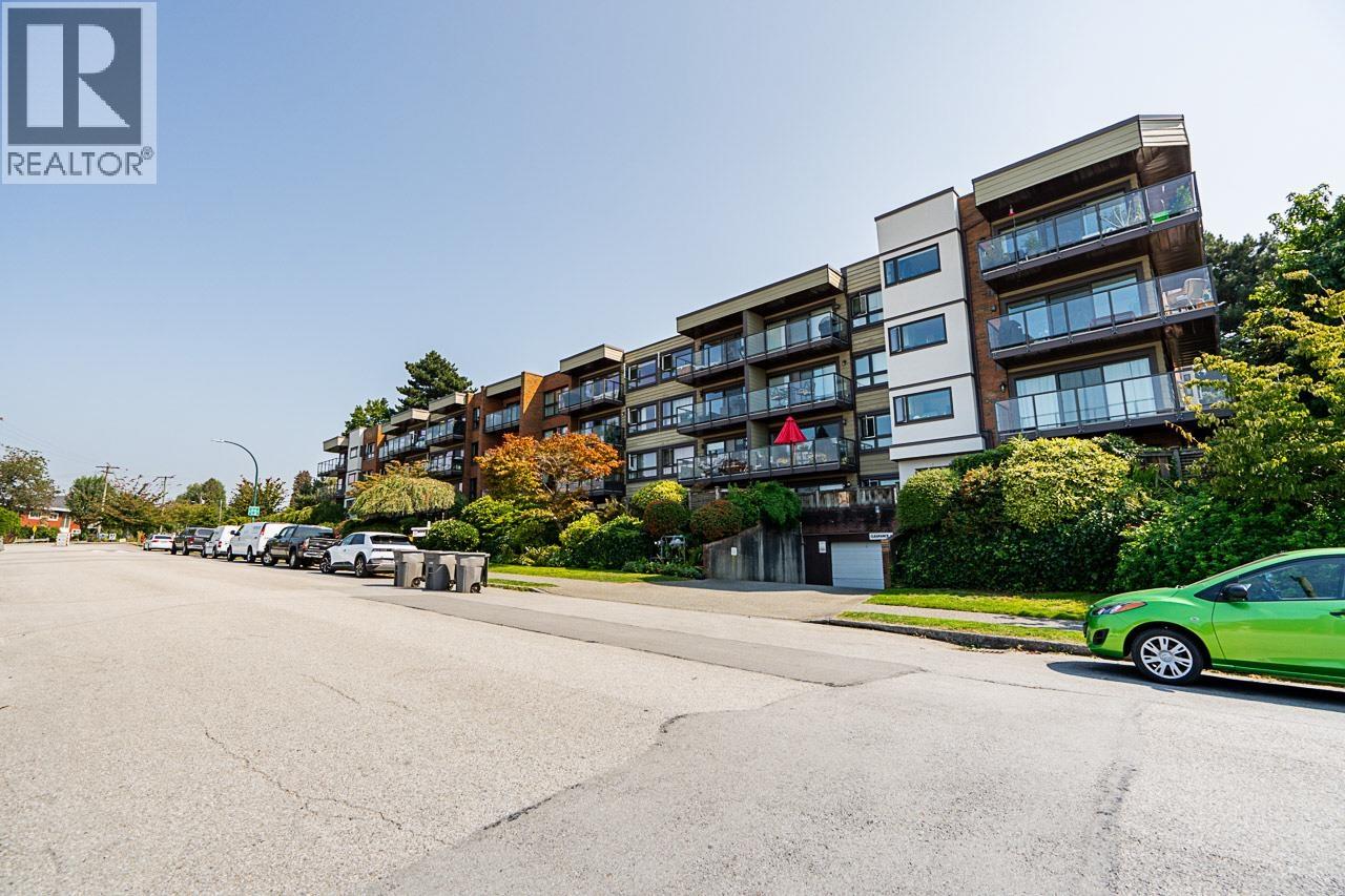 Photo 36 of 406 2366 Wall Street, Vancouver BC