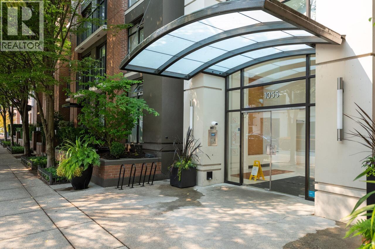 Photo 18 of 501 1055 Homer Street, Vancouver BC