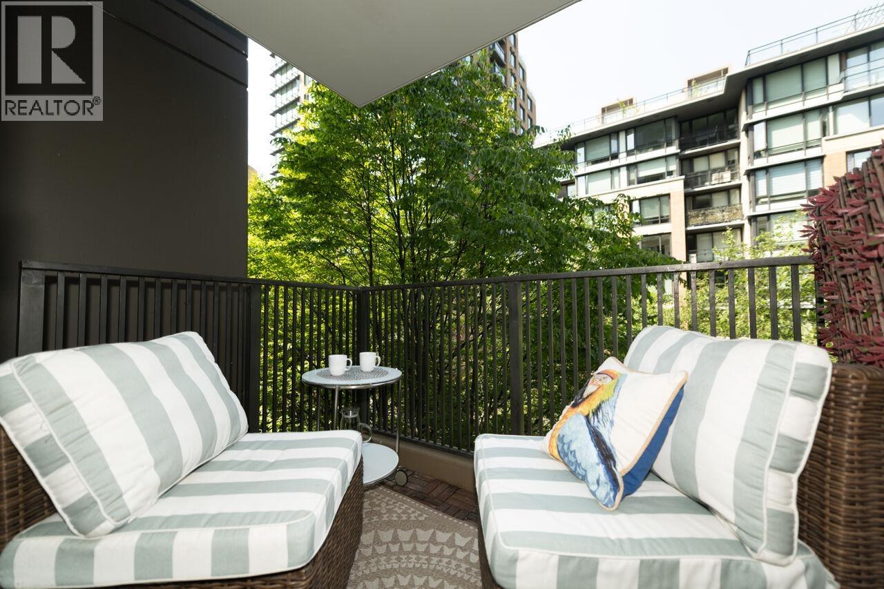 Photo 15 of 501 1055 Homer Street, Vancouver BC