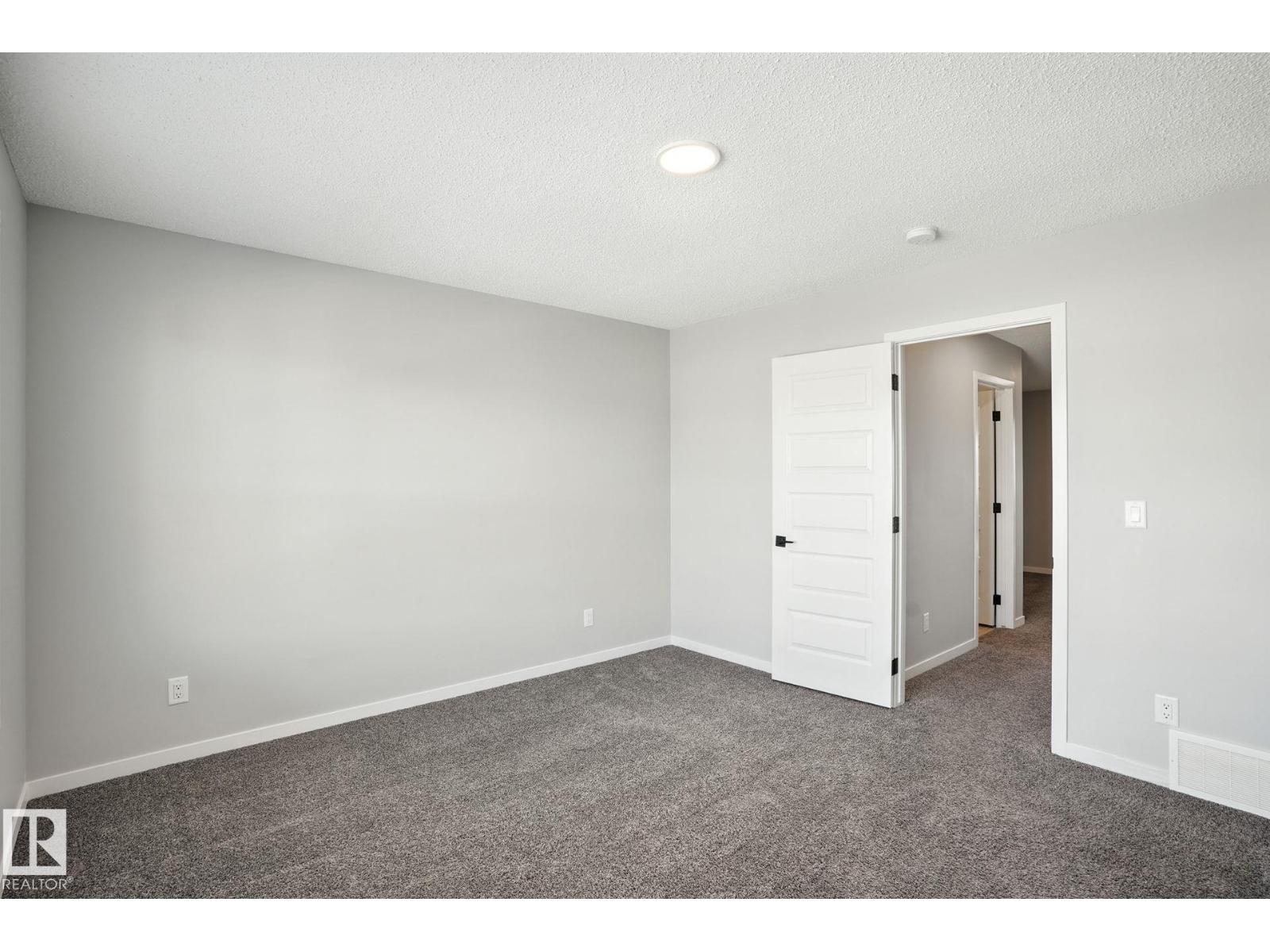 Photo 20 of 1931 160 St Sw, Edmonton AB