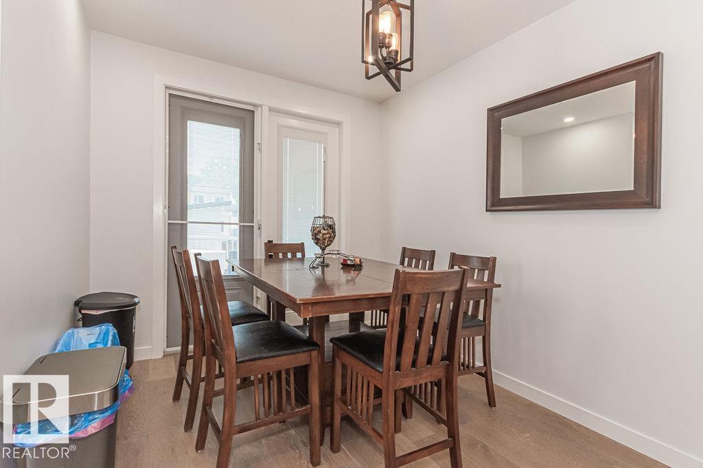Photo 13 of 9740 152 St Nw, Edmonton AB