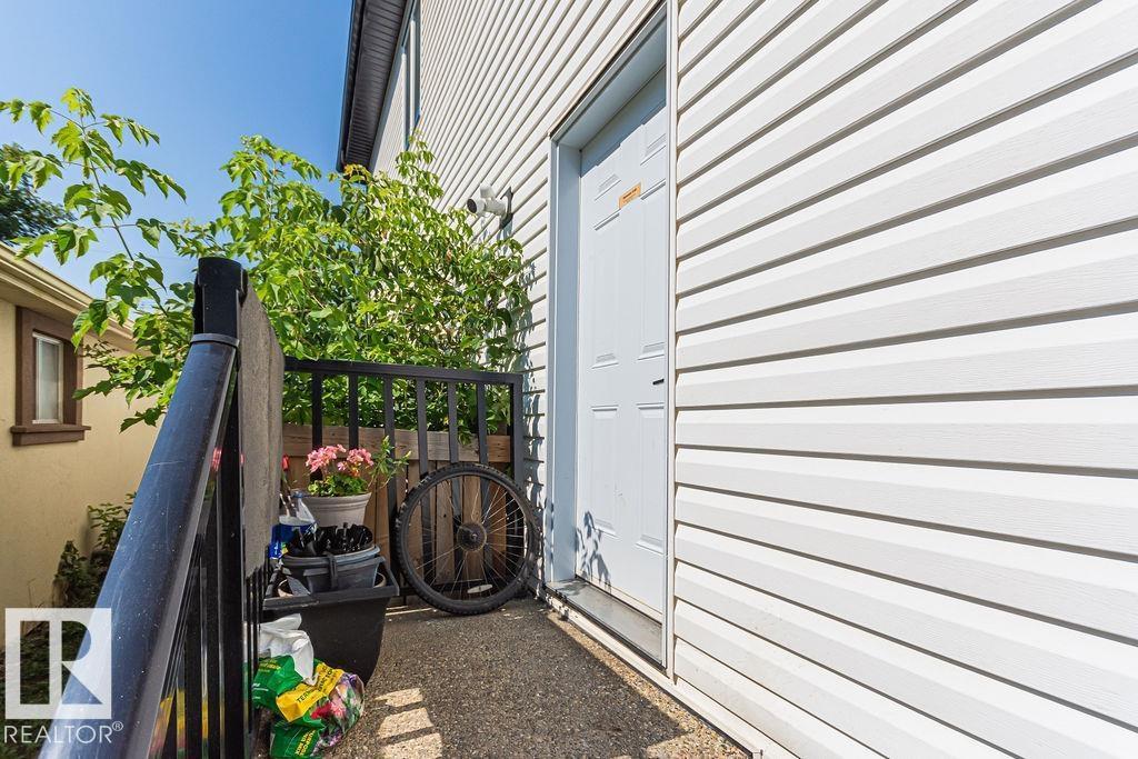 Photo 23 of 9740 152 St Nw, Edmonton AB