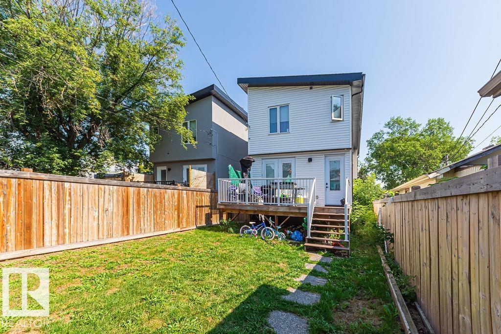 Photo 26 of 9740 152 St Nw, Edmonton AB