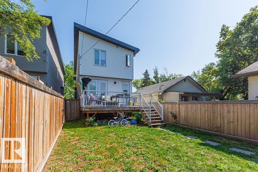 Photo 27 of 9740 152 St Nw, Edmonton AB